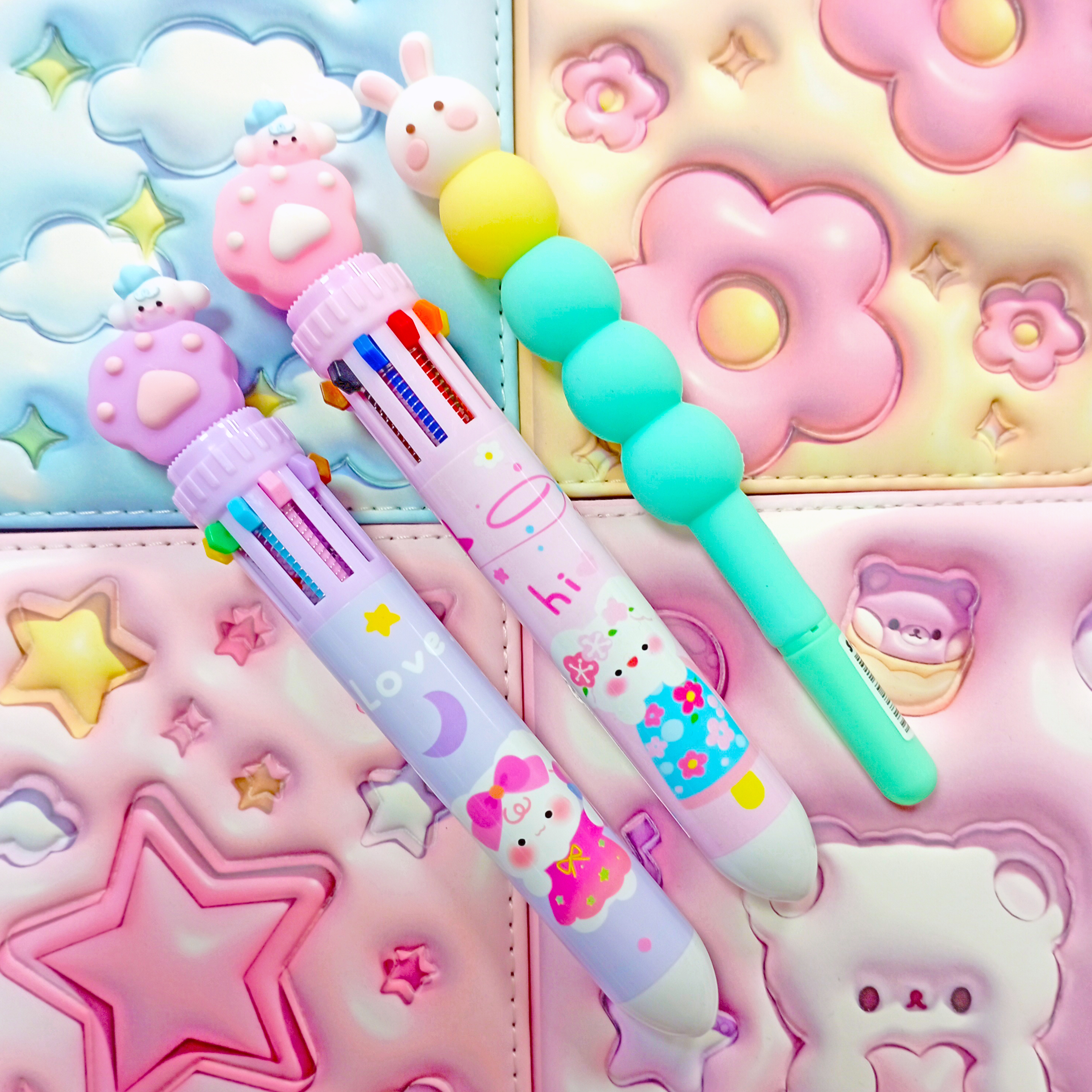 Penne multicolor con soggetti kawaii in gomma